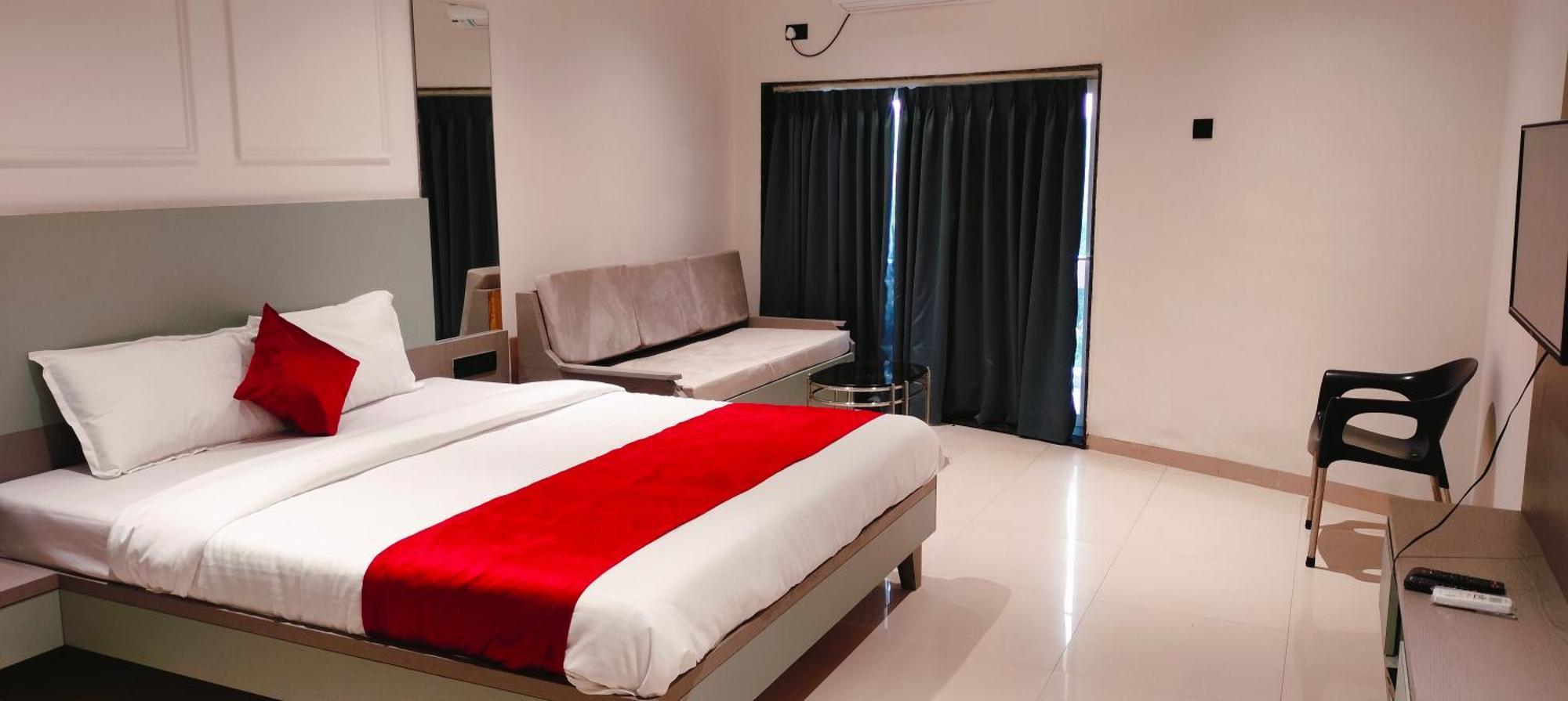 Golden Resort Igatpuri Esterno foto