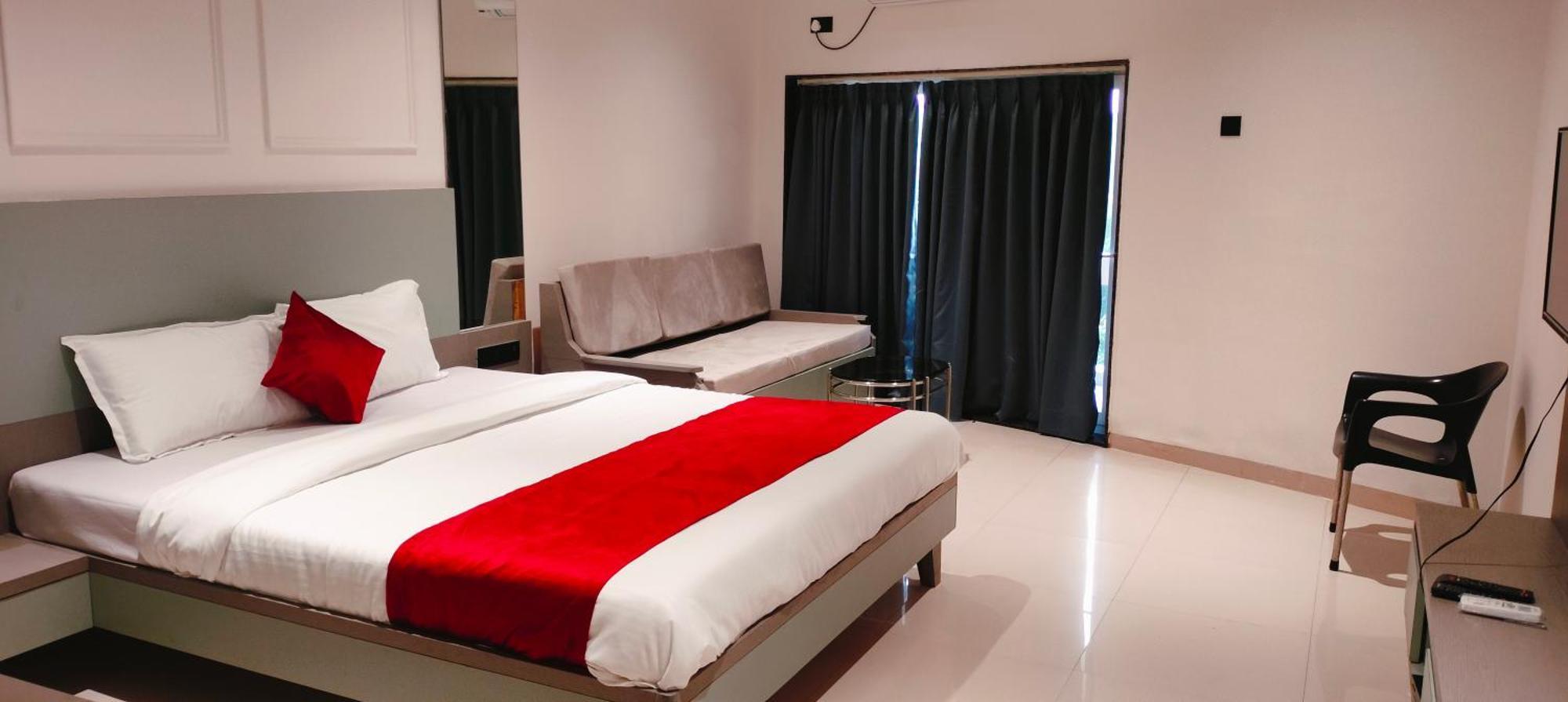 Golden Resort Igatpuri Esterno foto