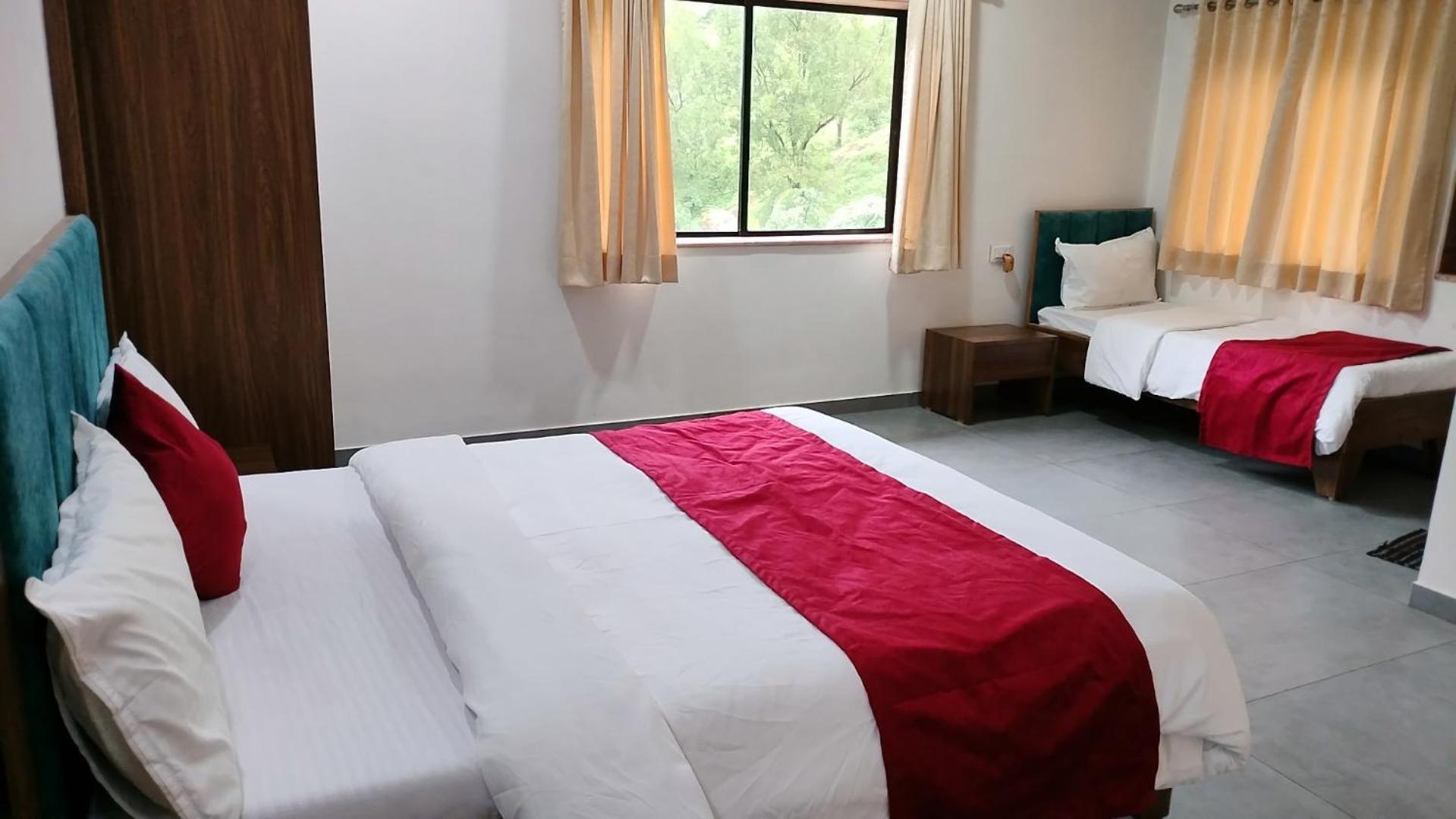 Golden Resort Igatpuri Esterno foto