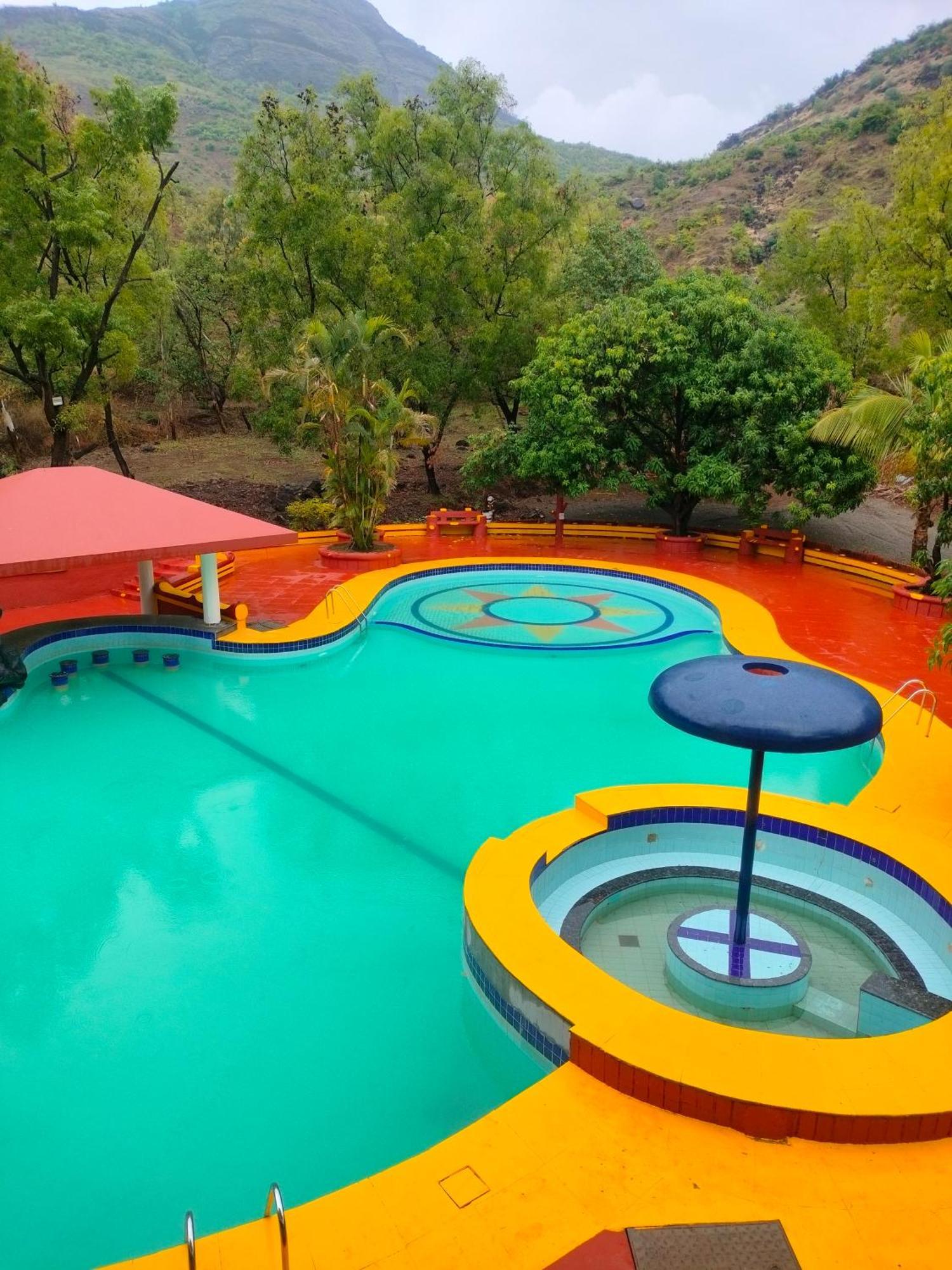 Golden Resort Igatpuri Esterno foto